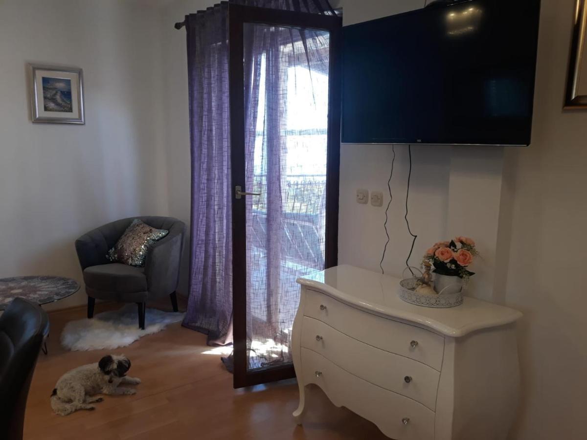 Apartments Anita Nečujam 外观 照片